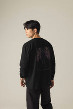 画像をギャラリービューアに読み込む, Guilty Giraffe "The Apocalypse"-Long Sleeve T-Shirts