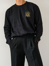 画像をギャラリービューアに読み込む, Fallen Emperor-Long T-Shirts
